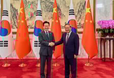 習 만난 李대통령, 中서열 2·3위와 연쇄회동