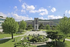 "목소리가 섹스어필"…'학생 성추행 의혹' 동국대 교수, 정직 3개월