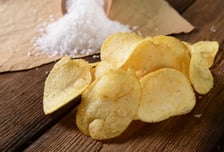 매일 감자칩 22봉지 먹는 꼴…"사망자 5000명씩 늘어" 이 나라 '비상'