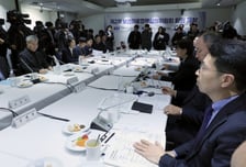 의사 '숫자'에 매몰된 의료정책…지역·필수의료 강화는 언제