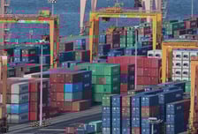 미중 교역이 달라졌다…투자도 수출도 중국 대신 미국으로