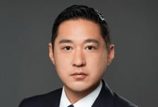 [단독]'동화약품 4세' 체제 굳혀…작은아버지·누나 경영 일선서 빠져