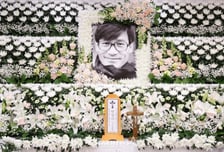 故 안성기, 온오프라인 가리지 않는 추모 물결