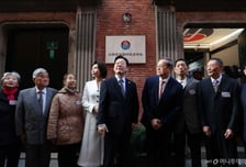 이재명 대통령, 상하이 임시정부 찾아 "대한민국이 시작된 이곳, 대한민국이 지키겠다"