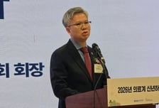 날 선 의사집단, 복지부 장관 향해 "특단의 조치"…정부는 "의정 협력" 강조