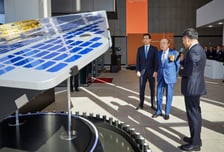 김승연 회장 "우리 위성 만드는 게 한화의 의미이고 가치"