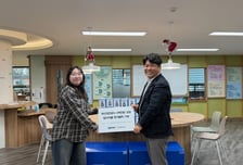 부산항만공사 폐플라스틱 새활용 '토이블럭·목장갑' 기부