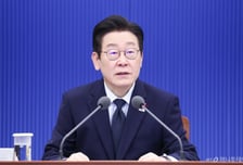 이재명 대통령, 새해 성장전략 위해 'AI·반도체' 혁신기업들과 머리 맞댄다