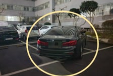 "상습범이야"...주차장 3칸 점령 'BMW 빌런'에 분노 폭발