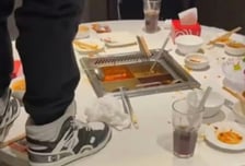 "부모가 4.6억 물어줘"...유명 훠궈집 냄비에 '소변', 10대 근황