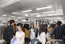 무신사, 중국 온·오프 누적 거래액 100억원 돌파...진출 100일만