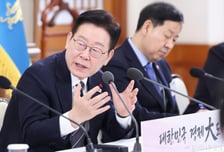 이재명 대통령 "재외 공관, K문화 수출 교두보로 완전 재편"