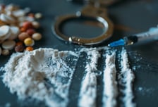 마약 재판 중인데 또…은어로 '같이 투약할 사람' 찾은 20대 여성