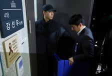 '1억 공천헌금 의혹' 강선우 '출국금지'...경찰, 김경 재소환 조율