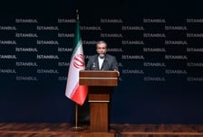 이란 "시위 유혈 사태는 트럼프 탓…전쟁·대화 둘 다 준비돼"