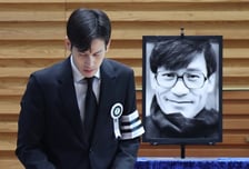故 안성기, 아들 생일까지 버텼다…"바로 다음 날 떠나셔" 먹먹