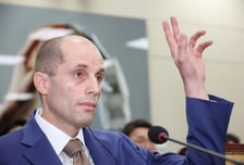 로저스 쿠팡 대표, 경찰 첫 출석요구 당시 이미 출국했다