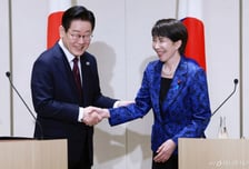 韓, 납북문제 해결 힘 실어주고… 日, 과거사 한 발 물러섰다