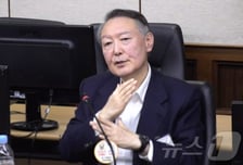 '尹사형 구형' 온라인서 시끌…"나라 망할뻔" vs "실탄 뺐는데 무슨 내란"