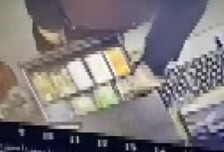 첫날부터 '슬쩍'...한달간 400만원 훔친 국밥집 직원 "다 썼다" 뻔뻔