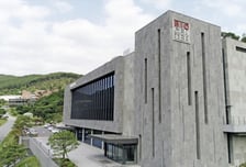 "국내 최초 개발 JAK3억제제 반려견 아토피 신약"…대웅제약, '플로디시티닙' 허가 신청