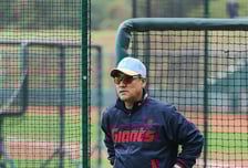 암투병 중에도 야구장에...'국대 유격수' 김민재 롯데 코치 별세