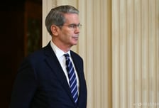 "미 재무장관 이례적 원화 발언…환율 상반기 하락 전망 유효"-iM