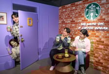 추억 자극한 '프렌즈' 효과…스타벅스 협업 음료 100만잔 돌파