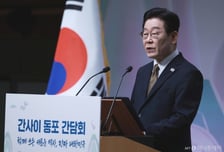 與 "이재명 대통령 피습 사건 전면 재수사해야"