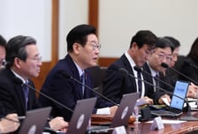 [속보]이재명 대통령 "정부·여야, 국정 공동 책임…내부 분열 시 외교성과 물거품"