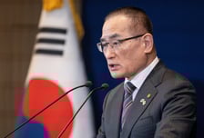 위성락 안보실장 "사드때 中 더 설득했어야…北과 여러 길로 대화모색"