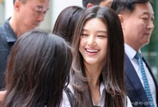 '431억' 손배소 중인데…'뉴진스 퇴출' 다니엘, 3억 기부 선행