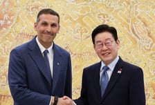 이재명 대통령, 'UAE 실세' 칼둔 청장과 52조 AI·방산 논의…"성과 내자"