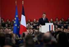 마크롱 "프랑스군, 그린란드에 이미 도착…추가 병력 배치 예정"