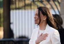 트럼프, 노벨평화상 결국 손에 넣었나…수상자 마차도 "선물했다"