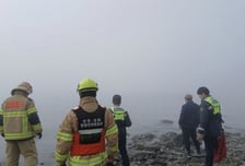 "굴 따다 보니 밀물이 무릎까지"…구조대원까지 저체온증 입어 구조