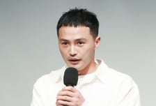 "부모가 발목 잡아" 빚투 8년→고깃집 알바...마이크로닷 근황에 깜짝