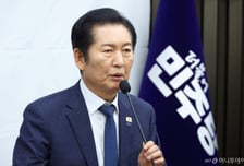 與정청래 "필리버스터 종료 후 2차특검 처리…野 생뚱맞은 '단식투정'"