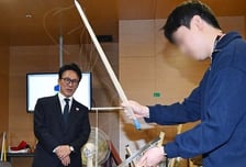 드라마 세트장 찾은 김민석 총리 "기술혁신 콘텐츠산업 생태계 지원"