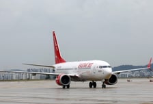 제주행 이스타항공, 이륙 전 기내 선반서 연기…출발 지연