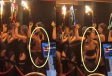 헐벗은 제니 뒤 반라의 '샴페인 걸'…생일파티 영상 일파만파