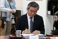 경찰 "교원·아시아나·신세계 해킹, 범죄 혐의점 확인…수사 중"