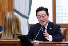 [속보]이재명 대통령 "이탈리아서 K-컬처 인기 높아져"…멜로니 총리 '함박 웃음'
