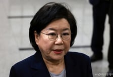 이혜훈 '자진 사퇴' 질문에 "국민에 설명부터…자료 최대한 제출"