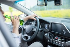 "술 마셨지? 돈 내놔"…음주운전하는 지인들 골라 고의사고 낸 20대 '실형'