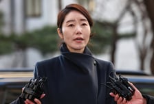 '공천헌금 의혹' 강선우, 첫 경찰 출석…"심려 끼쳐 죄송"