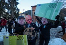 부자 12명, 하위 40억명보다 부유해…세계 억만장자 '3천명'