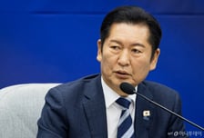 "檢수사권만 넓어져"VS"현실 직시해야"…與검찰개혁 공청회[현장+]