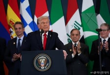 美 트럼프, '가자 평화위원회'에 한국도 초청…정부 "검토 중"