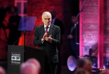 "그린란드 어때?" 트럼프 설득한 화장품제국 상속자[글로벌키맨]